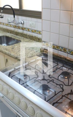 Apartamento à venda com 132m², 2 quartos e 2 vagasCozinha