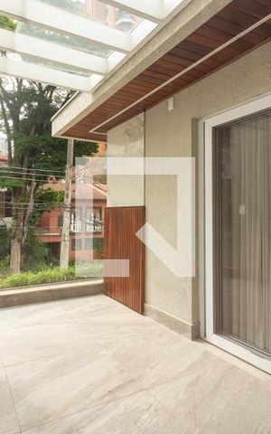 Casa de condomínio à venda com 230m², 3 quartos e 2 vagasVaranda