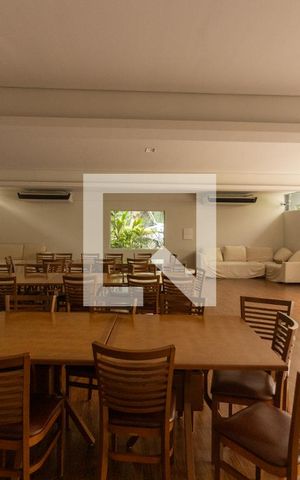 Casa de condomínio à venda com 230m², 3 quartos e 2 vagasÁrea comum - Salão de festas