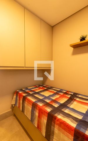 Casa de condomínio à venda com 230m², 3 quartos e 2 vagasQuarto de Serviço