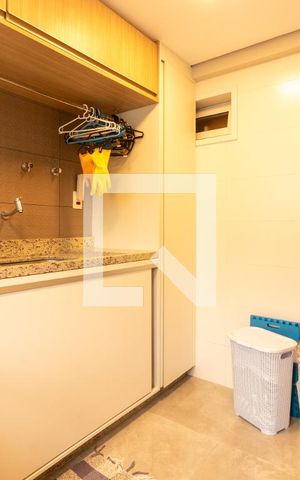 Casa de condomínio à venda com 230m², 3 quartos e 2 vagasÁrea de Serviço