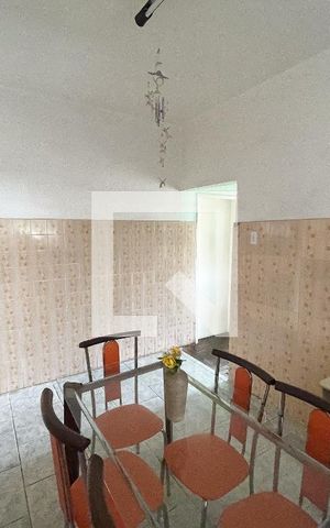 Casa à venda com 85m², 3 quartos e 1 vaga Casa à venda com 85m², 3 quartos e 1 vagaCopa