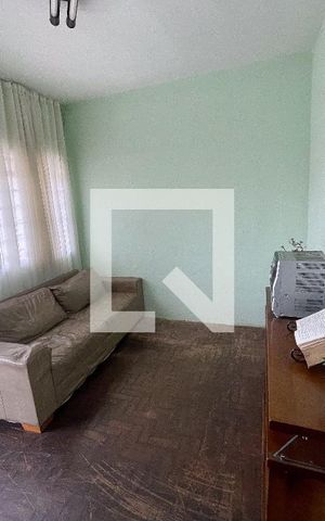 Casa à venda com 85m², 3 quartos e 1 vaga Casa à venda com 85m², 3 quartos e 1 vagaSala