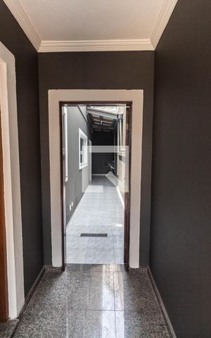 Casa para alugar com 131m², 3 quartos e 2 vagas Casa para alugar com 131m², 3 quartos e 2 vagasCorredor