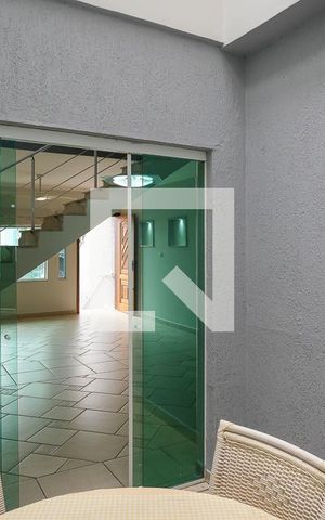 Casa à venda com 200m², 3 quartos e 5 vagasVaranda 2