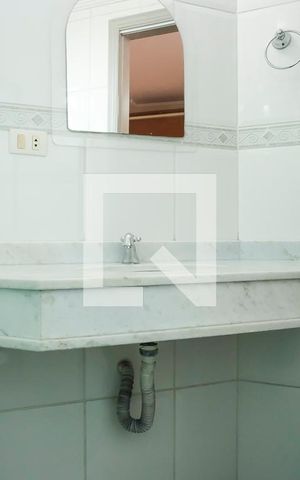 Casa à venda com 200m², 3 quartos e 5 vagasBanheiro da suíte