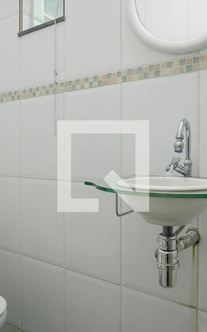 Casa à venda com 200m², 3 quartos e 5 vagasLavabo
