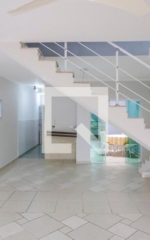 Casa à venda com 200m², 3 quartos e 5 vagasSala