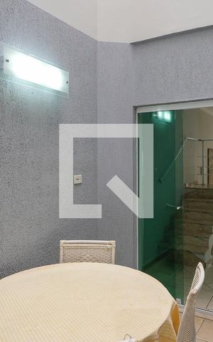 Casa à venda com 200m², 3 quartos e 5 vagasVaranda 2