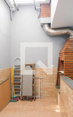 Casa à venda com 200m², 3 quartos e 5 vagasÁrea de serviço
