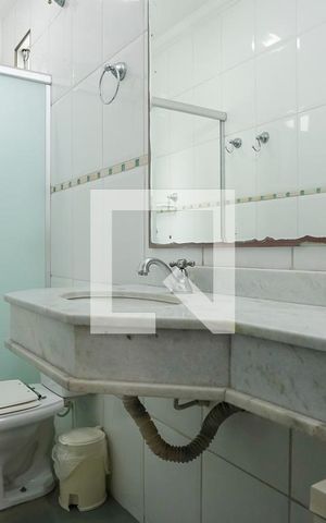 Casa à venda com 200m², 3 quartos e 5 vagasBanheiro