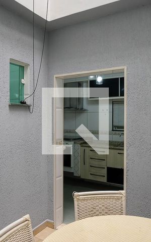 Casa à venda com 200m², 3 quartos e 5 vagasVaranda 2