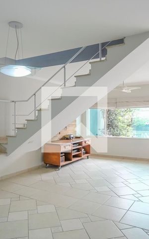 Casa à venda com 200m², 3 quartos e 5 vagasSala