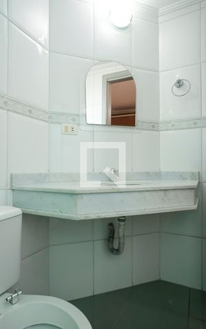 Casa à venda com 200m², 3 quartos e 5 vagasBanheiro da suíte