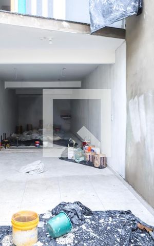 Casa à venda com 124m², 2 quartos e 3 vagas Casa à venda com 124m², 2 quartos e 3 vagasGaragem