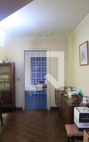 Casa para alugar com 180m², 3 quartos e 2 vagasSala