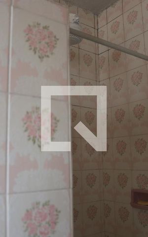Casa para alugar com 180m², 3 quartos e 2 vagasBanheiro Social