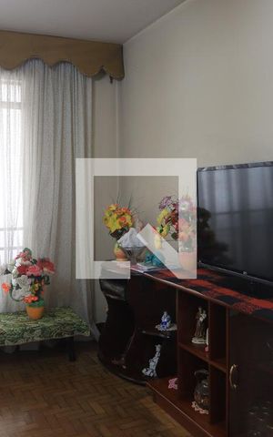 Casa para alugar com 180m², 3 quartos e 2 vagasSala