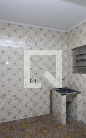 Casa à venda com 136m², 2 quartos e 1 vagaÁrea de Serviço