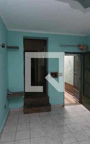 Casa à venda com 136m², 2 quartos e 1 vagaSala