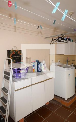 Casa à venda com 150m², 2 quartos e 2 vagasÁrea de Serviço