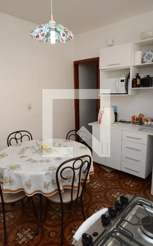 Casa à venda com 150m², 2 quartos e 2 vagasCozinha