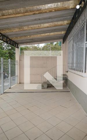 Casa à venda com 150m², 2 quartos e 2 vagasGaragem