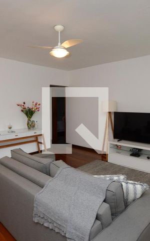 Casa à venda com 150m², 2 quartos e 2 vagasSala