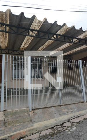 Casa à venda com 150m², 2 quartos e 2 vagasFachada