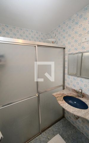 Casa à venda com 150m², 2 quartos e 2 vagasBanheiro da Suíte