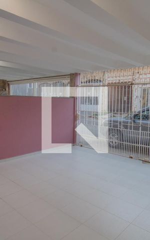 Casa à venda com 200m², 2 quartos e 2 vagasGaragem 
