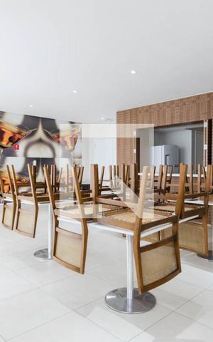 Apartamento à venda com 70m², 2 quartos e 1 vaga Apartamento à venda com 70m², 2 quartos e 1 vagaÁrea comum - Salão de festas