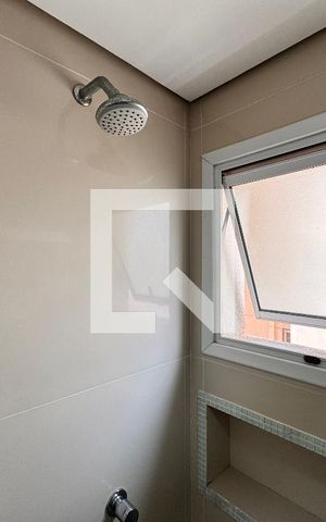 Apartamento à venda com 70m², 2 quartos e 1 vaga Apartamento à venda com 70m², 2 quartos e 1 vagaBanheiro da Suíte