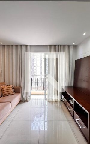 Apartamento à venda com 70m², 2 quartos e 1 vaga Apartamento à venda com 70m², 2 quartos e 1 vagaSala