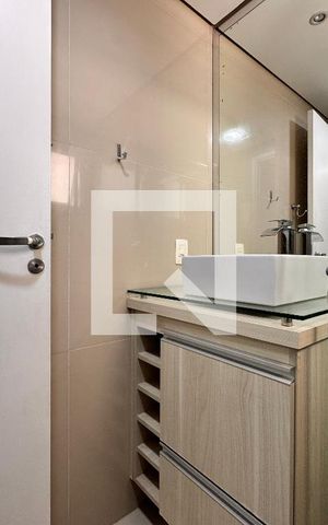 Apartamento à venda com 70m², 2 quartos e 1 vaga Apartamento à venda com 70m², 2 quartos e 1 vagaBanheiro da Suíte