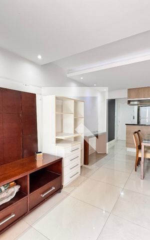 Apartamento à venda com 70m², 2 quartos e 1 vaga Apartamento à venda com 70m², 2 quartos e 1 vagaSala