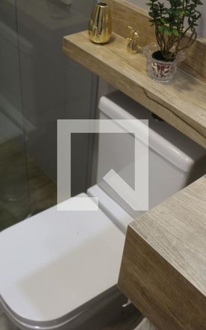 Casa à venda com 185m², 3 quartos e 5 vagasBanheiro da Suíte 1