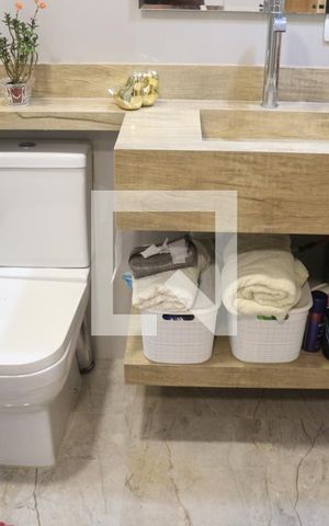 Casa à venda com 185m², 3 quartos e 5 vagasBanheiro da Suíte 1