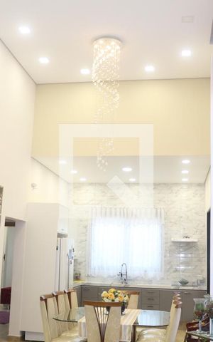 Casa à venda com 185m², 3 quartos e 5 vagasSala