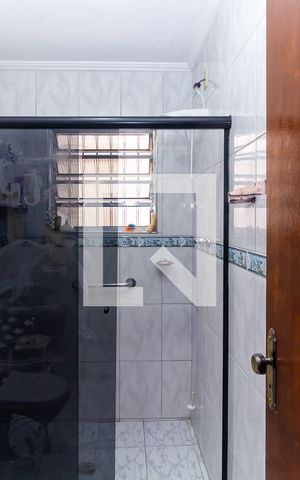 Casa à venda com 144m², 2 quartos e 3 vagas Casa à venda com 144m², 2 quartos e 3 vagasBanheiro 2