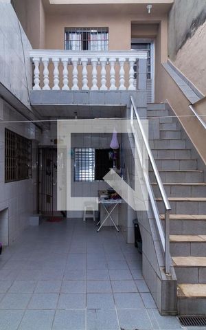 Casa à venda com 144m², 2 quartos e 3 vagas Casa à venda com 144m², 2 quartos e 3 vagasÁrea de Serviço
