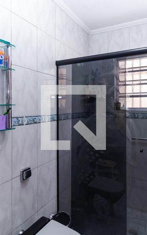 Casa à venda com 144m², 2 quartos e 3 vagas Casa à venda com 144m², 2 quartos e 3 vagasBanheiro 2