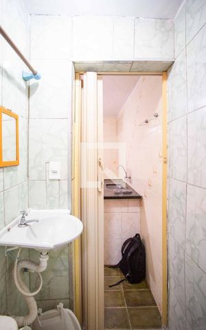 Casa para alugar com 83m², 1 quarto e sem vagaBanheiro