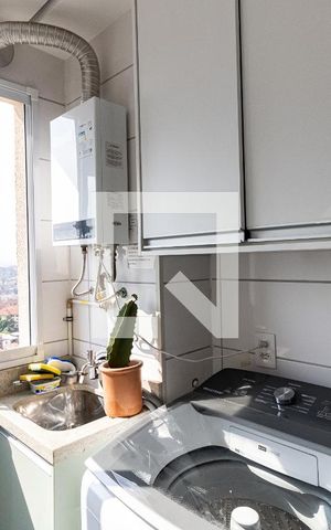 Apartamento à venda com 48m², 2 quartos e 1 vaga Apartamento à venda com 48m², 2 quartos e 1 vagaÁrea de Serviço