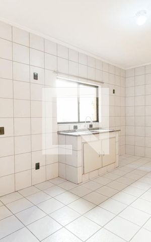 Casa para alugar com 100m², 2 quartos e 1 vaga Casa para alugar com 100m², 2 quartos e 1 vagaCozinha