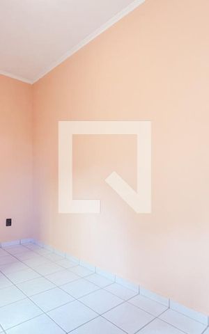 Casa para alugar com 100m², 2 quartos e 1 vaga Casa para alugar com 100m², 2 quartos e 1 vagaQuarto 1