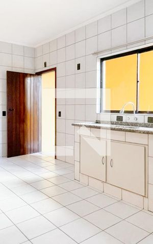 Casa para alugar com 100m², 2 quartos e 1 vaga Casa para alugar com 100m², 2 quartos e 1 vagaCozinha