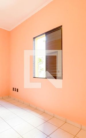 Casa para alugar com 100m², 2 quartos e 1 vaga Casa para alugar com 100m², 2 quartos e 1 vagaQuarto 1