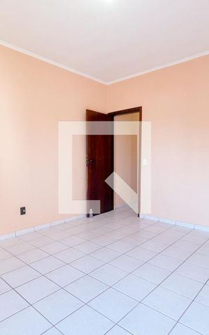 Casa para alugar com 100m², 2 quartos e 1 vaga Casa para alugar com 100m², 2 quartos e 1 vagaQuarto 2