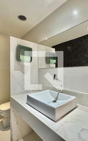 Apartamento à venda com 220m², 4 quartos e 3 vagas Apartamento à venda com 220m², 4 quartos e 3 vagasÁrea comum